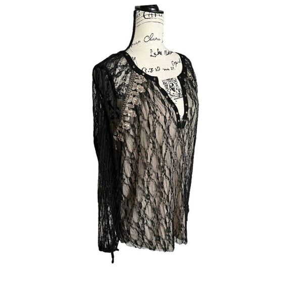 Jinnicks Women’s Black Lace Top w/ Gold Studds Size Large - Picture 4 of 12